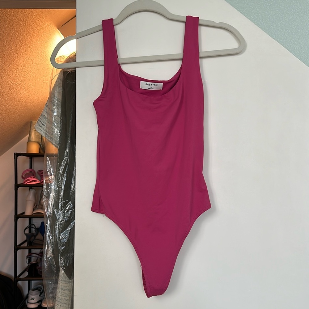 Aritzia Contour Square-neck Bodysuit